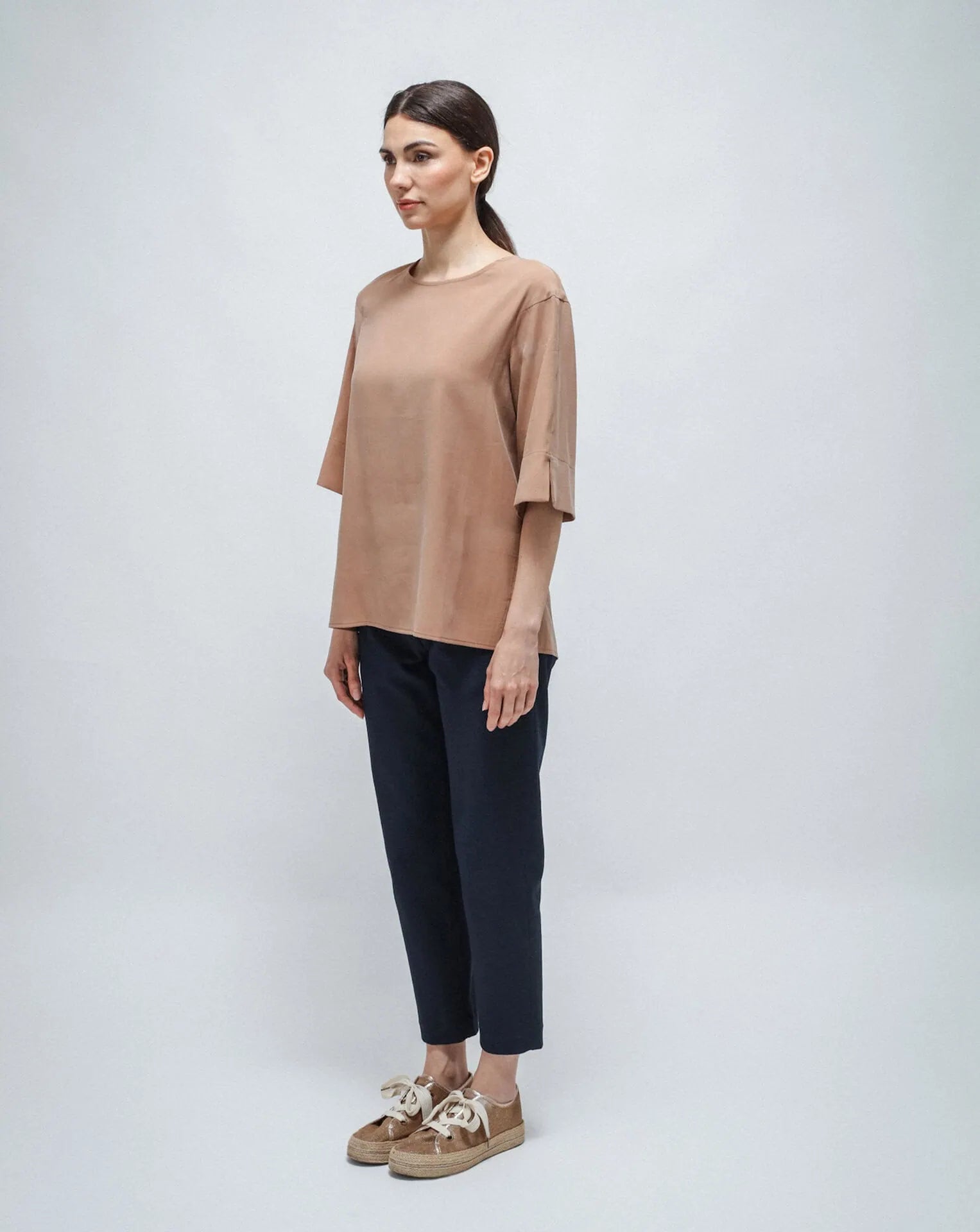 Crewneck shirt in brown