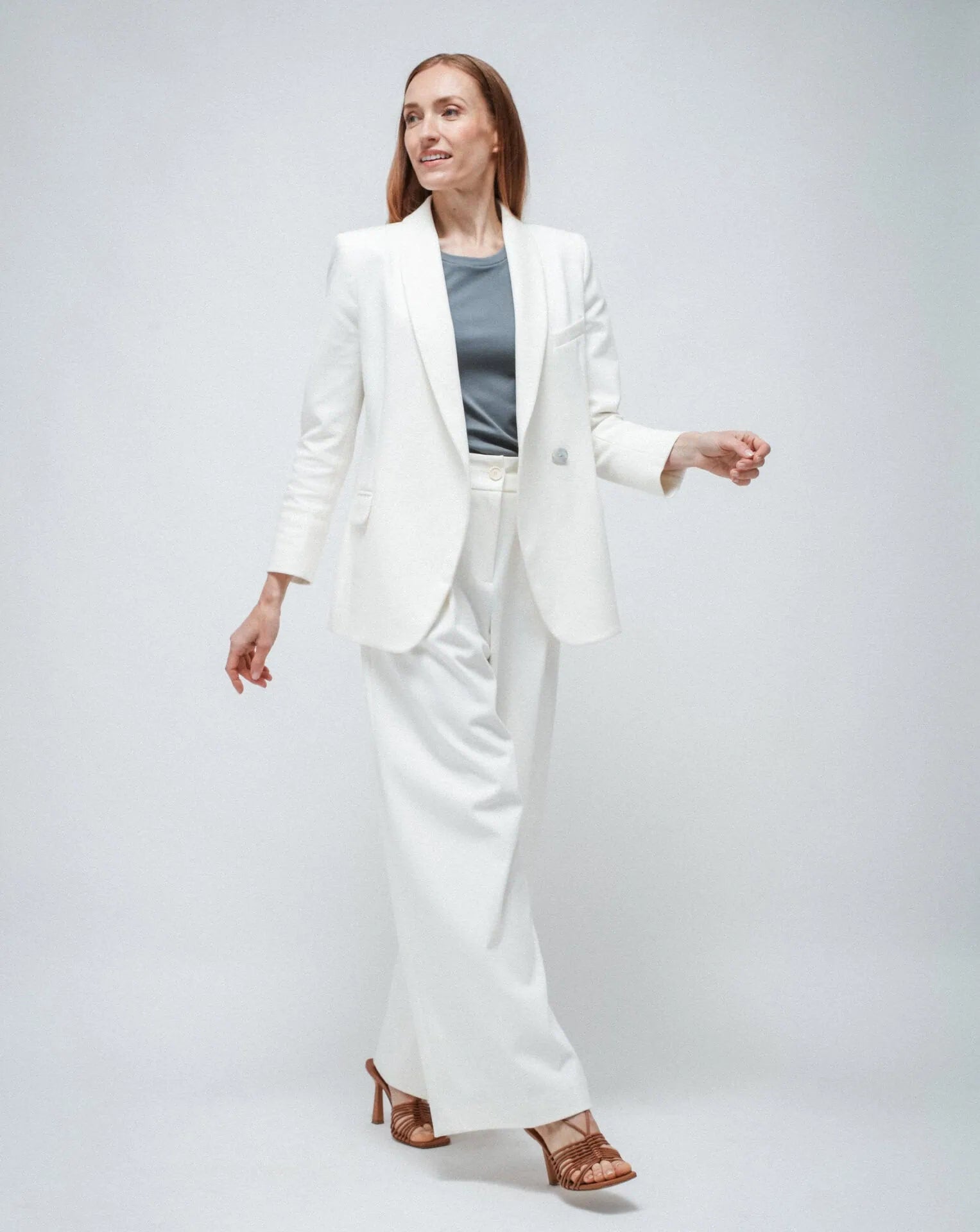 Tailleur blanco en Punto Milano
