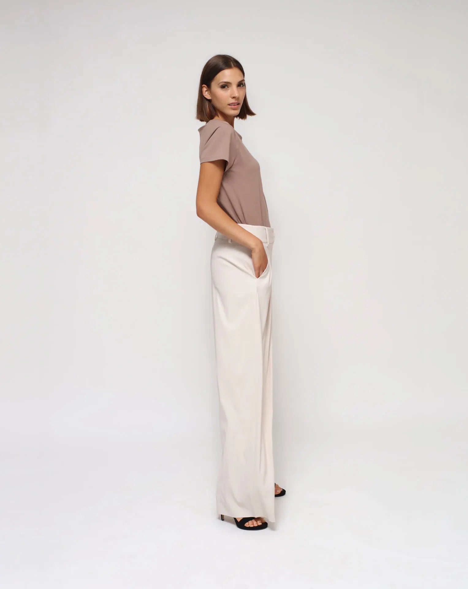 <tc>Pantalones palazzo blancos</tc>