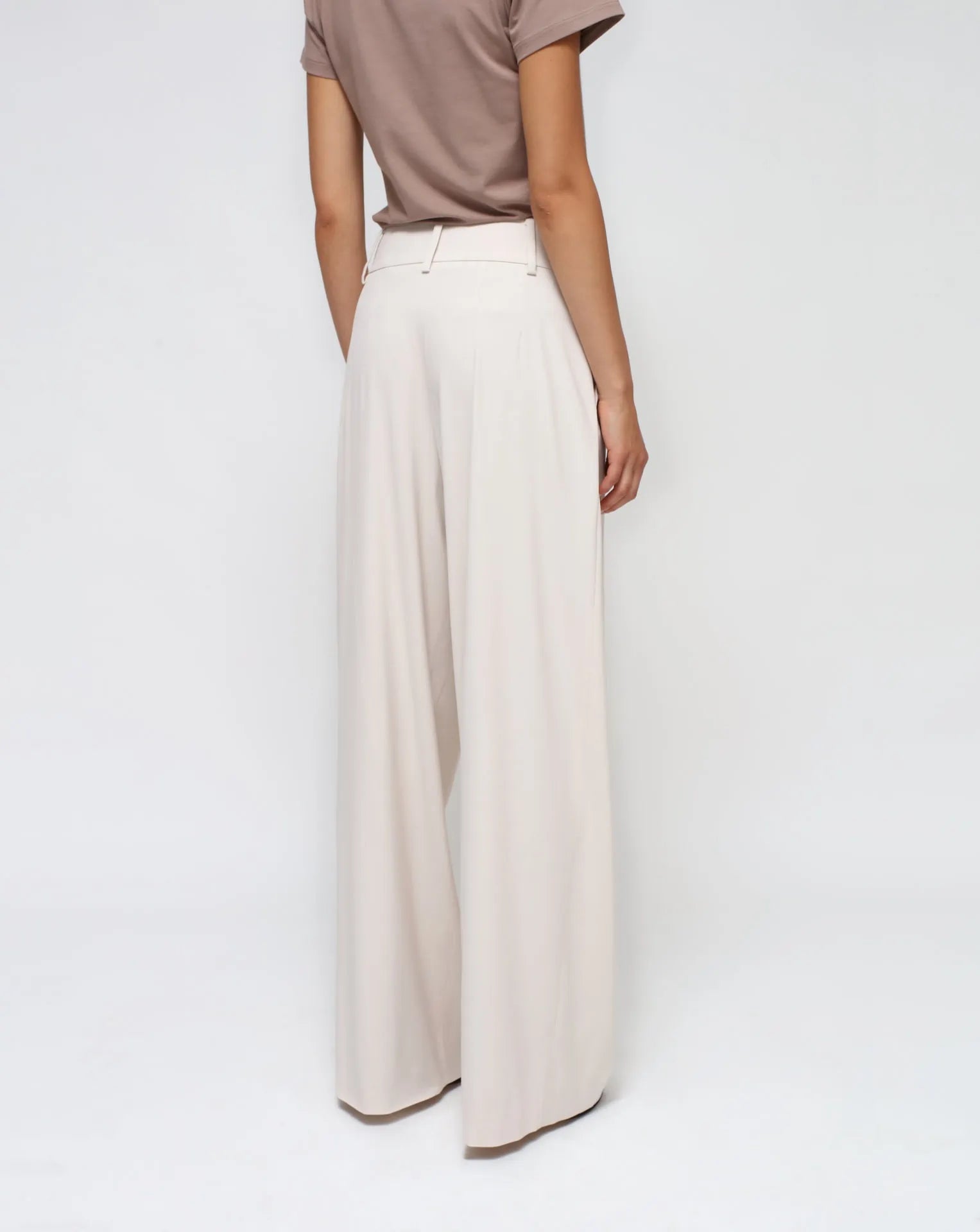 <tc>Pantalones palazzo blancos</tc>