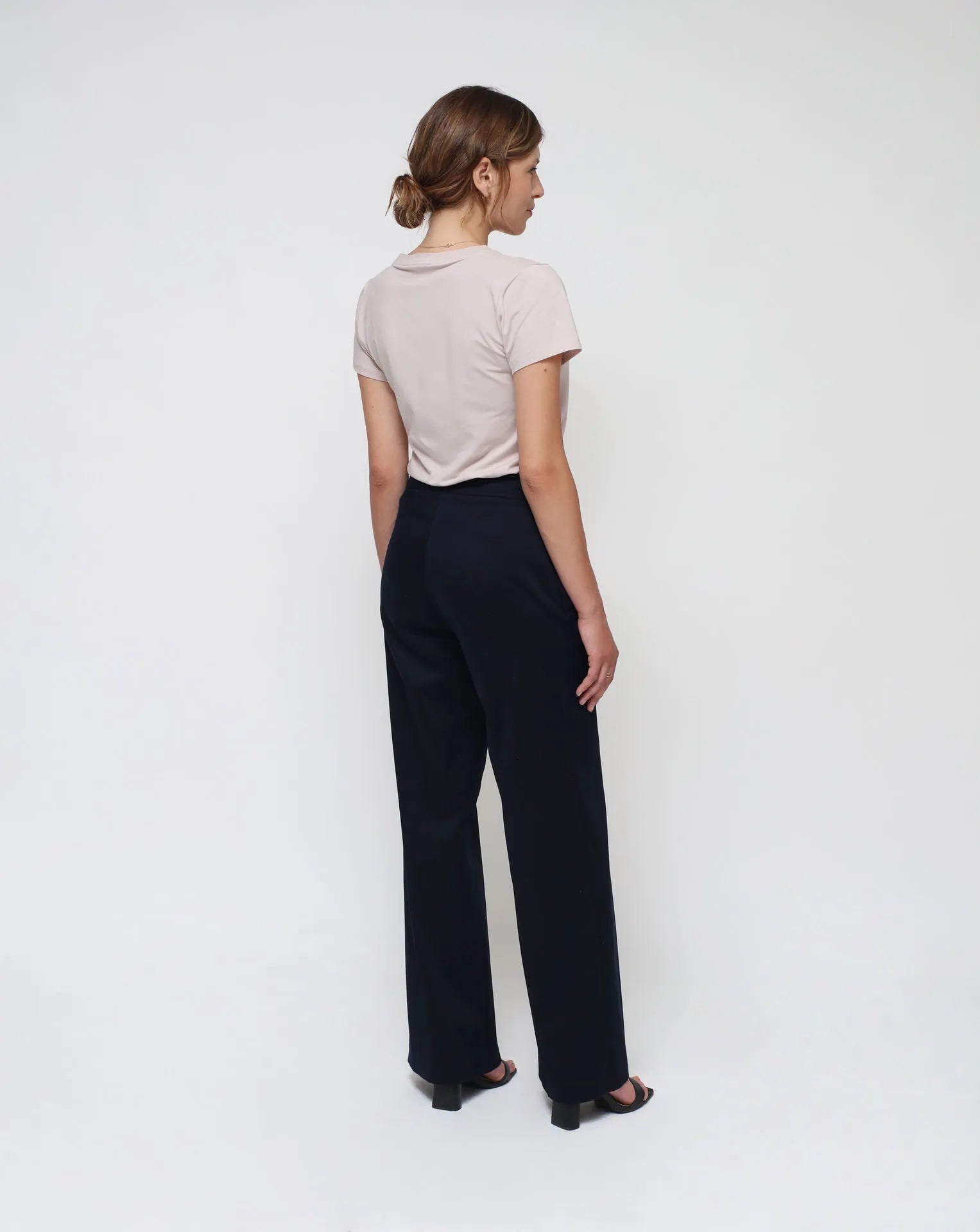 <tc>Die Blaue Gerade Hose</tc>