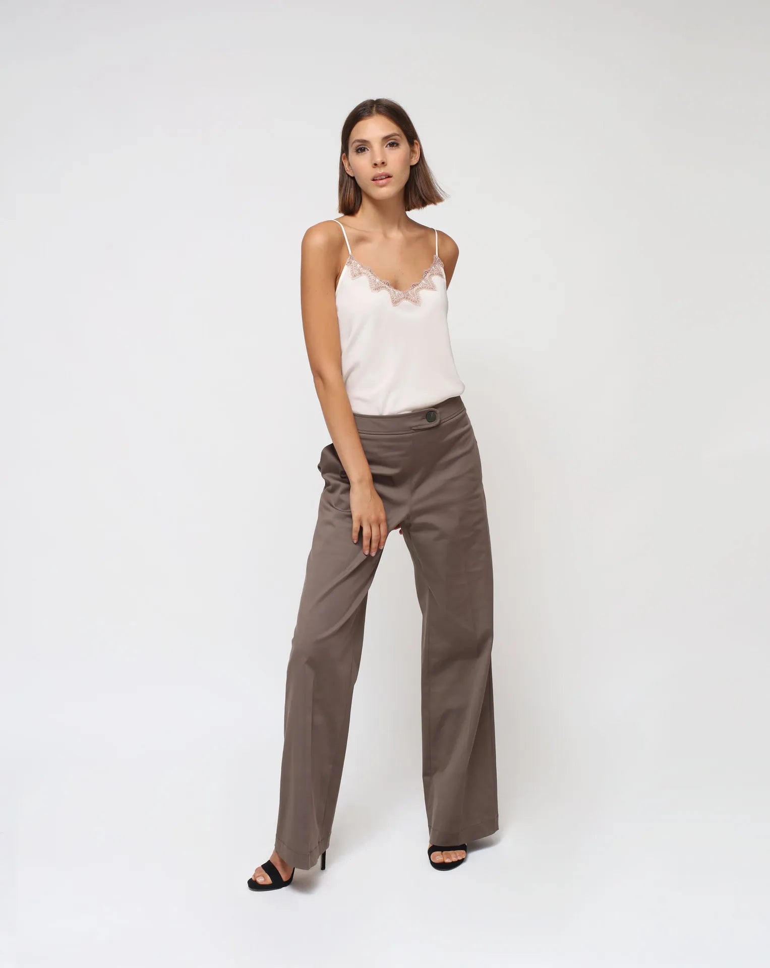 Pantaloni dritti taupe