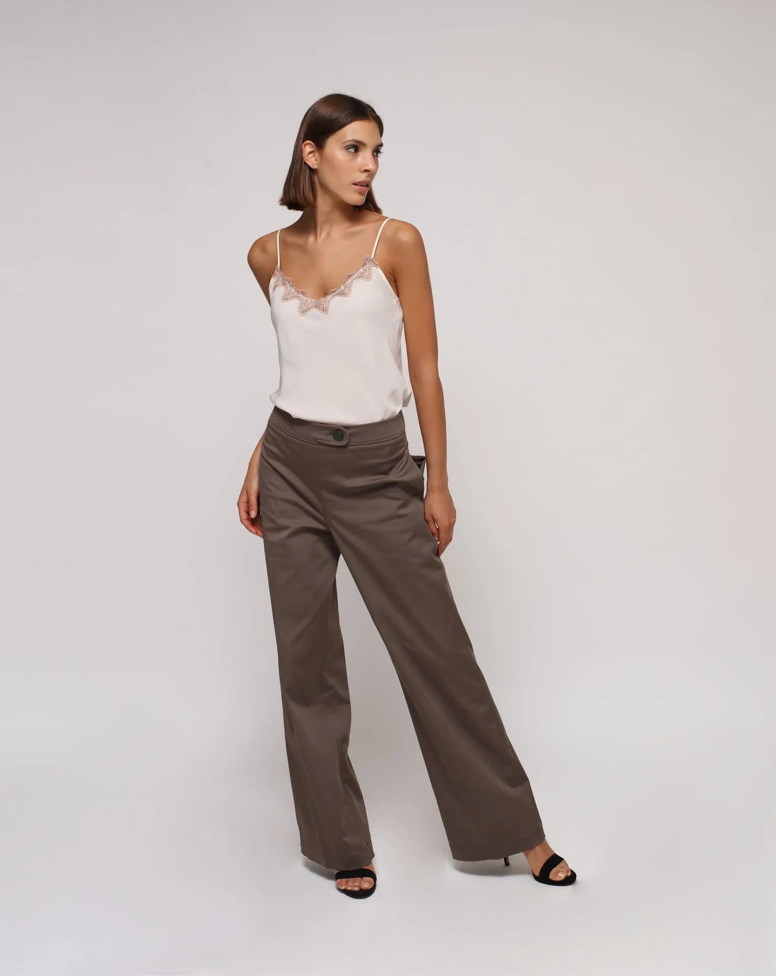 Pantaloni dritti taupe