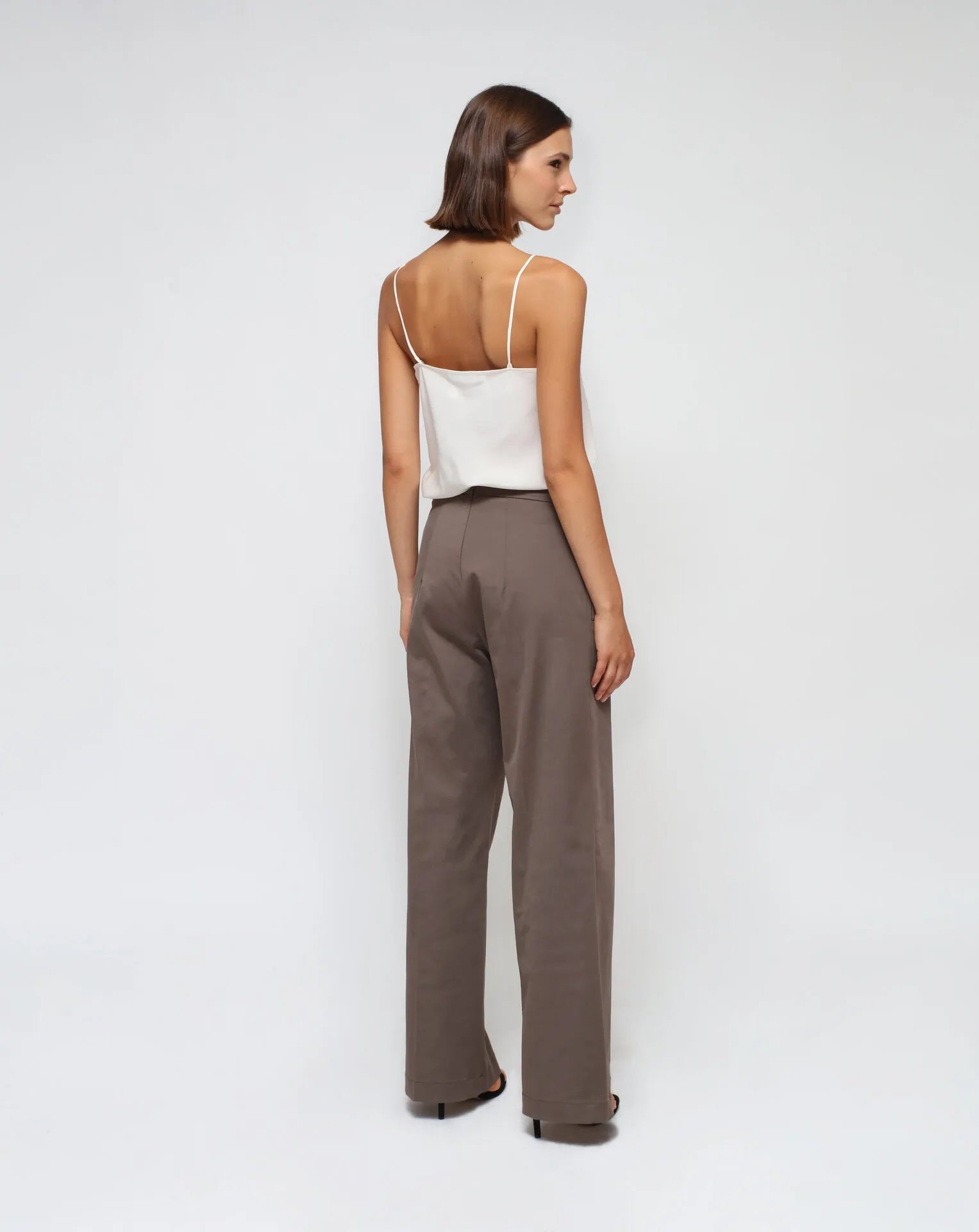 Pantaloni dritti taupe