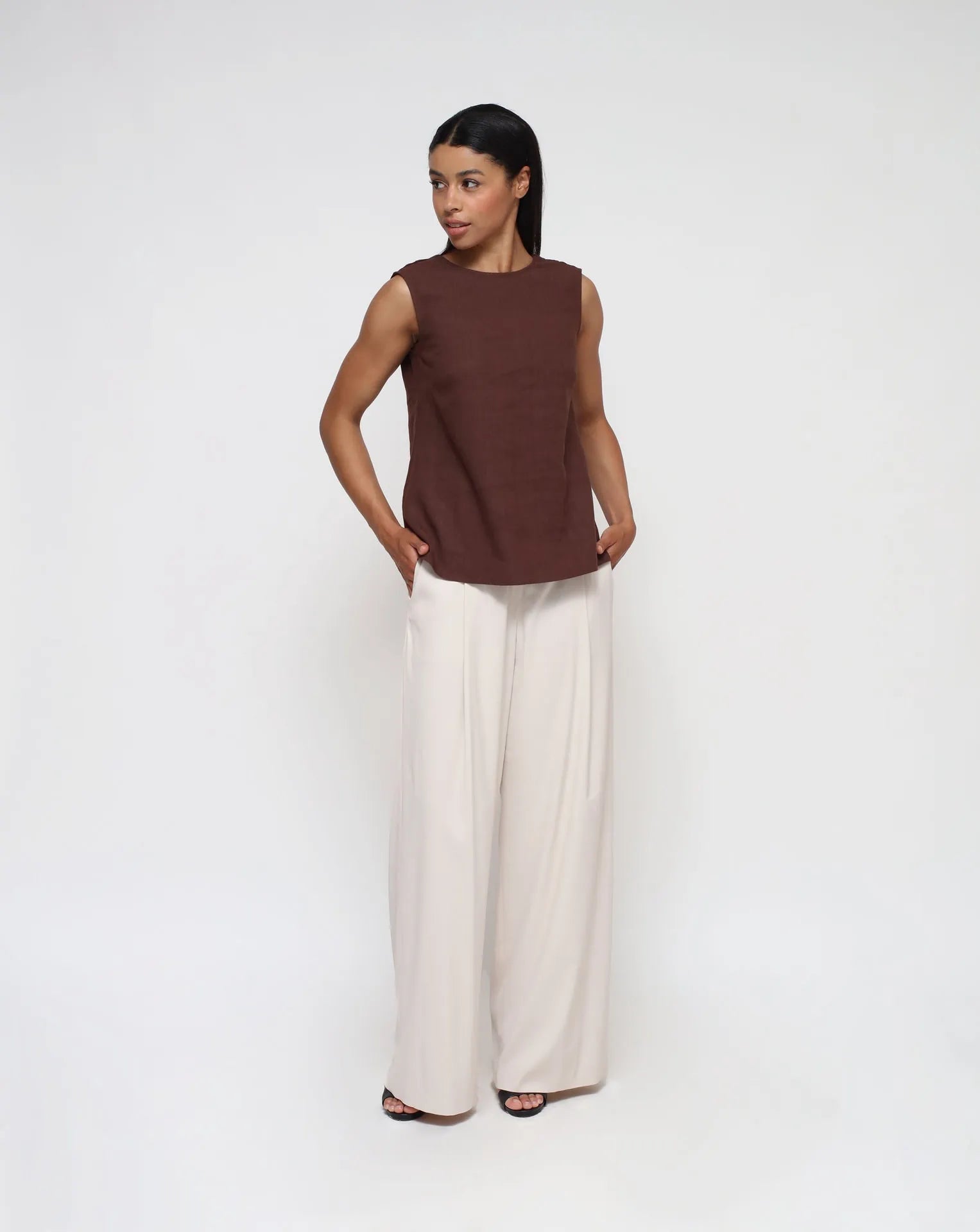 <tc>Top con espalda en V</tc>