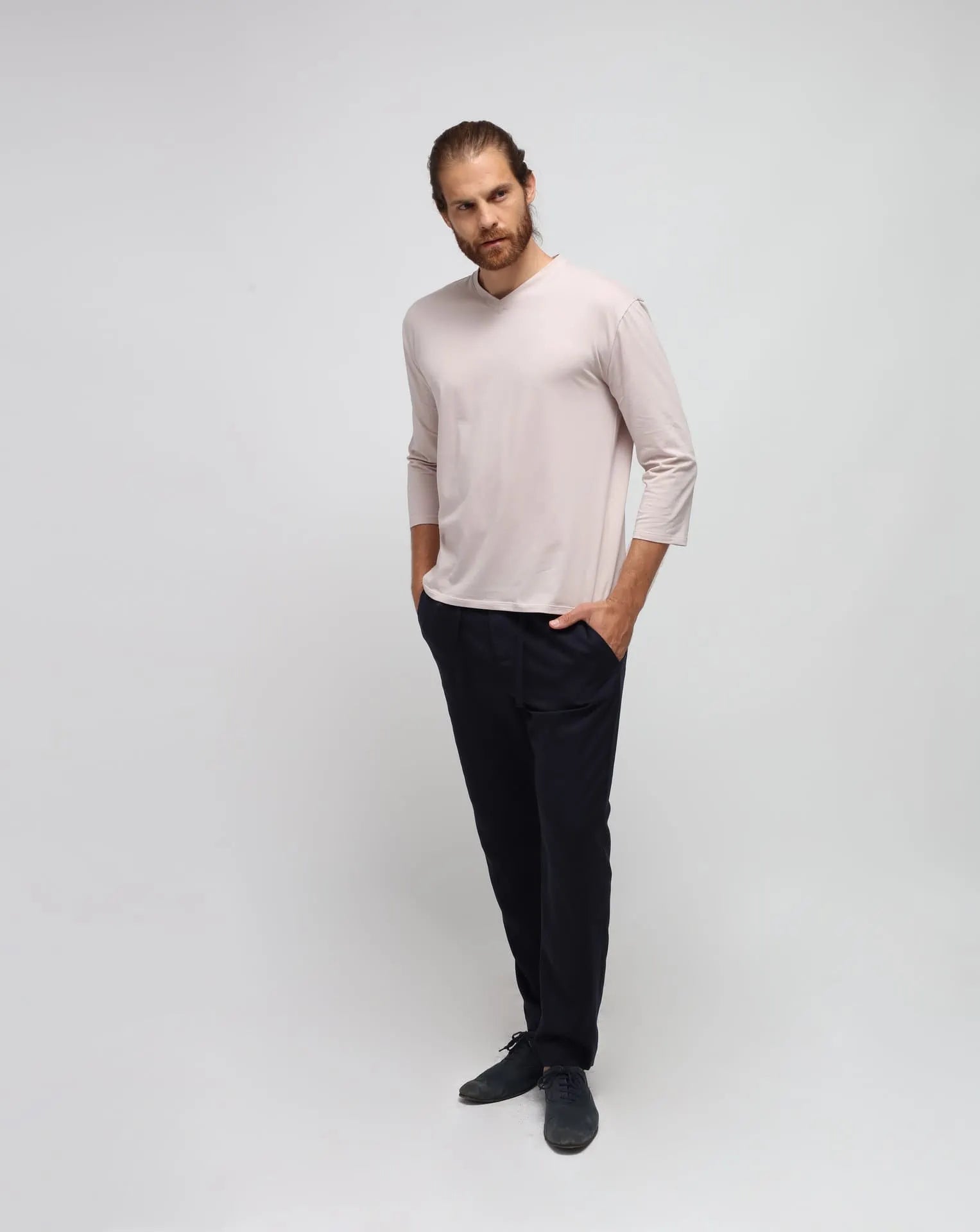 T-shirt a V Cream V.