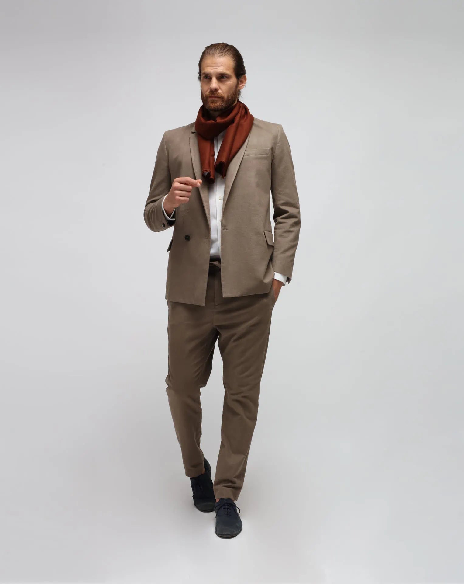 Abito a doppio petto beige