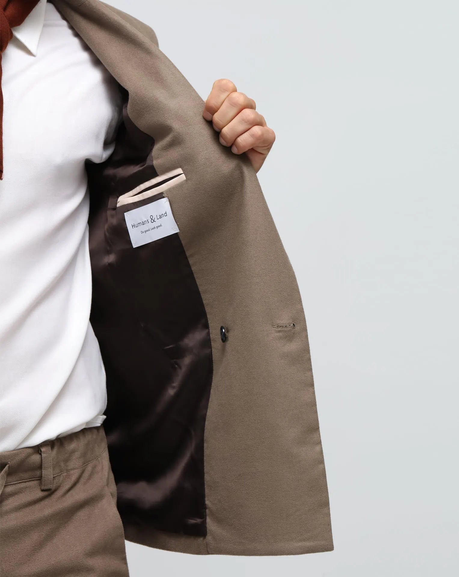 Abito a doppio petto beige